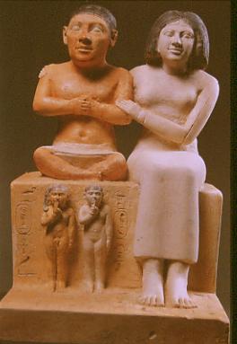 Der "Oberste der Kleiderbewahrer" Seneb mit seiner Familie; AR 5. Dyn. Kairo Äg. Museum